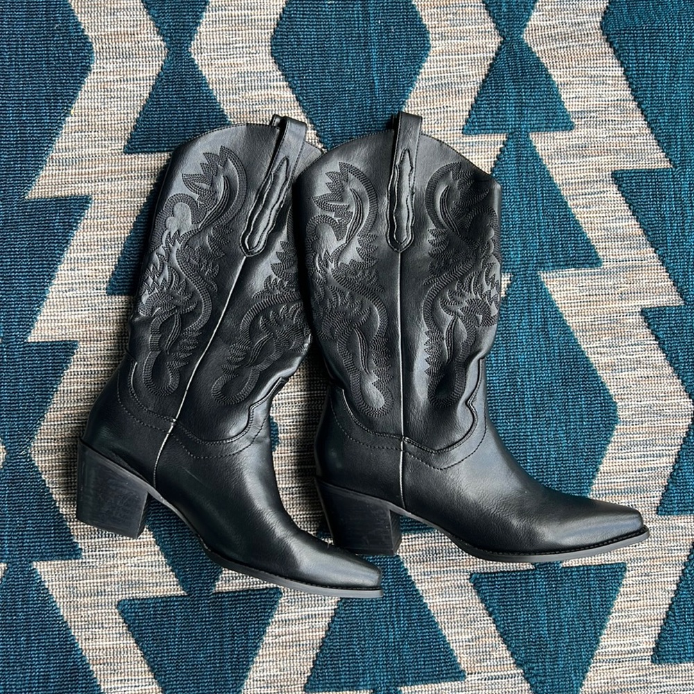 Black Cowboy Boots